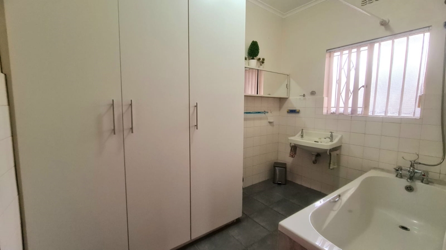 4 Bedroom Property for Sale in Klipdam Western Cape